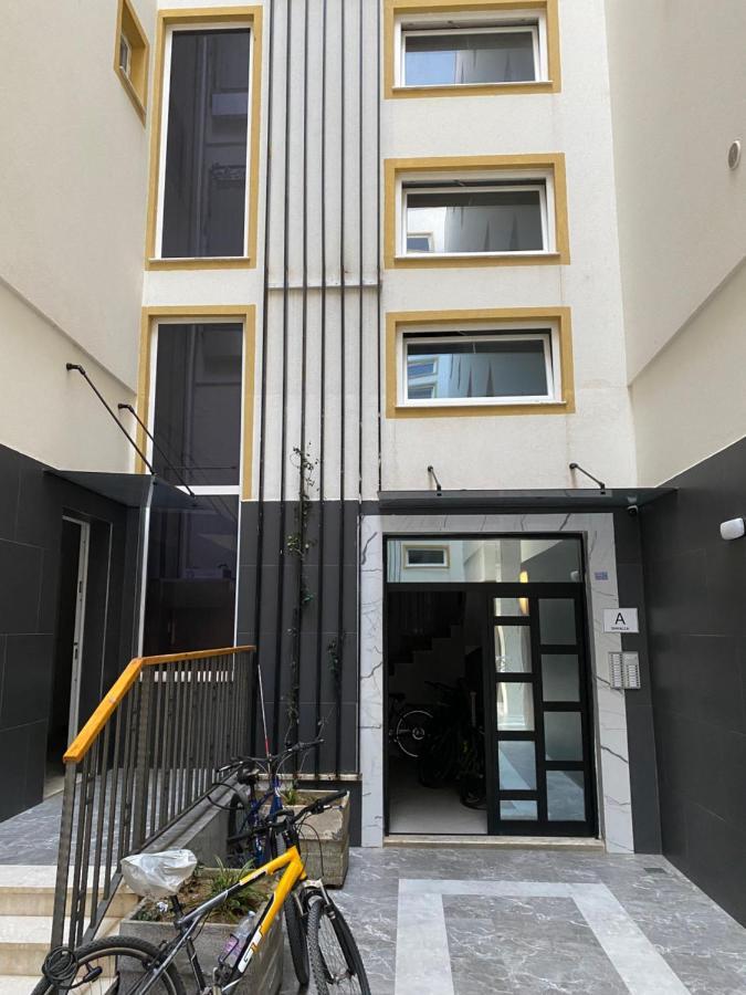 Jon'S Apartment Tirana Exterior foto